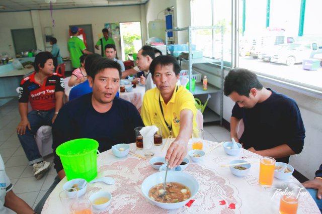 ทำบุญ